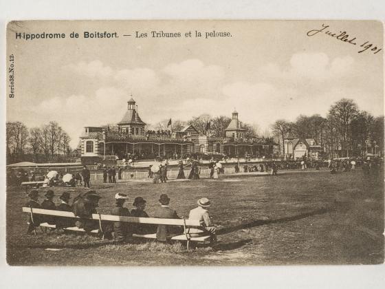 Hippodrome de Boitsfort - Les tribunes et la pelouse 